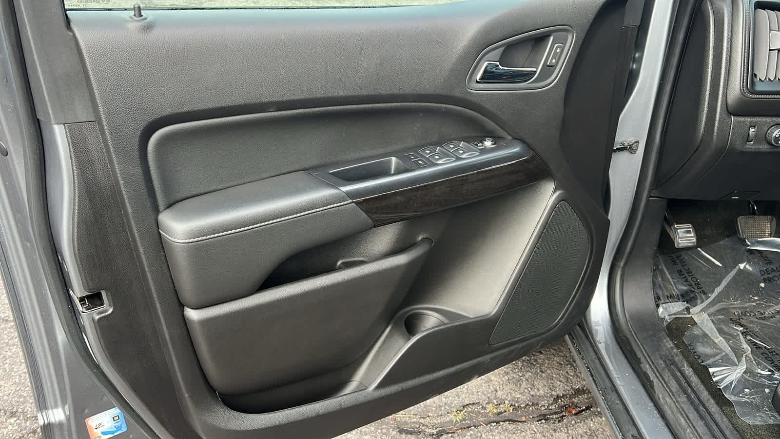 Thumbnail: 2018 GMC Canyon - 23