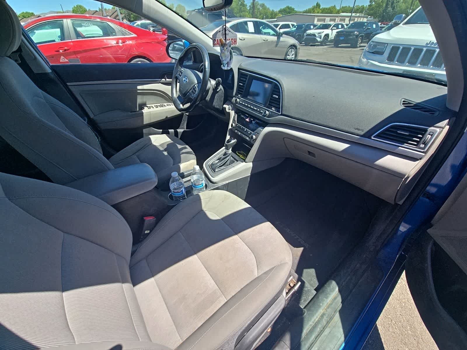 Thumbnail: 2018 Hyundai Elantra - 18