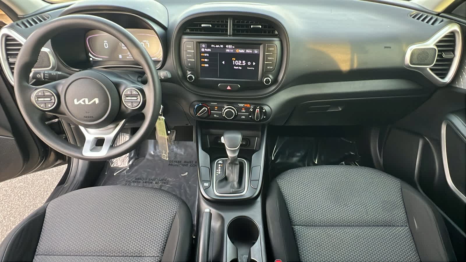 Thumbnail: 2023 Kia Soul - 26