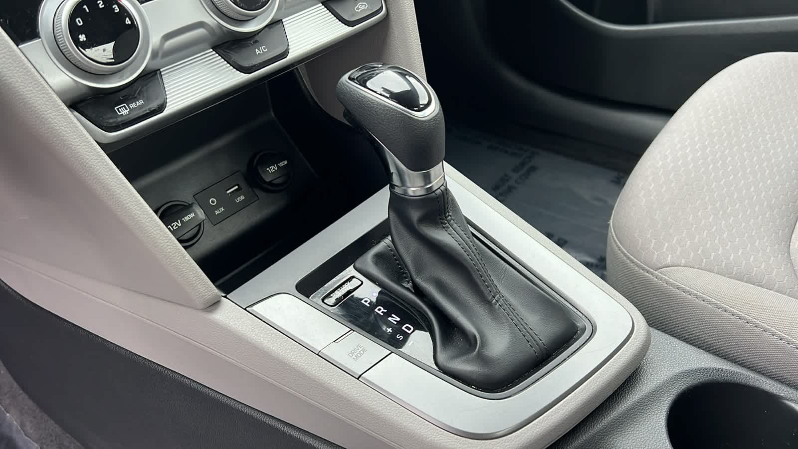 Thumbnail: 2019 Hyundai Elantra - 13