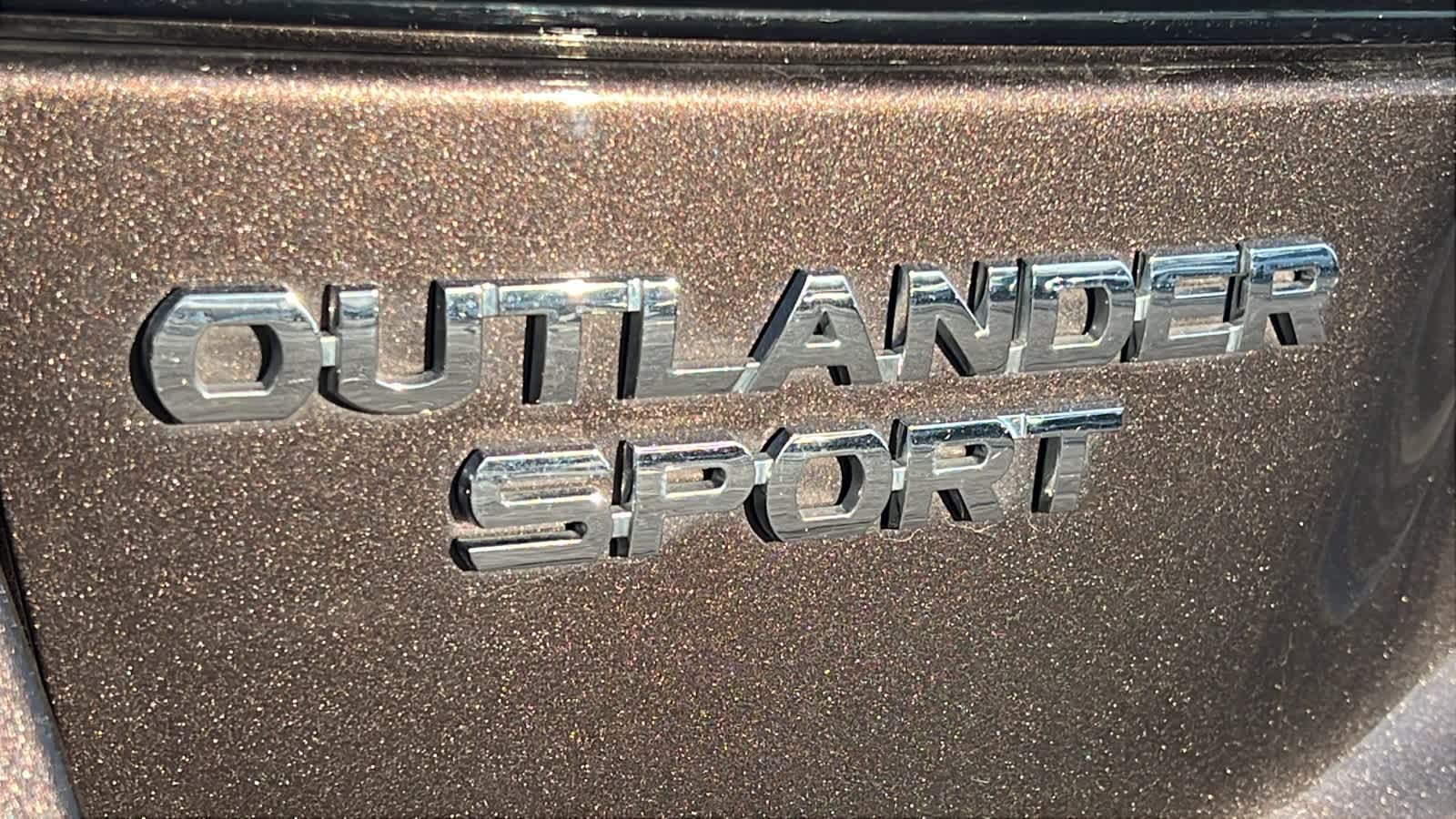 Thumbnail: 2024 Mitsubishi Outlander Sport - 28