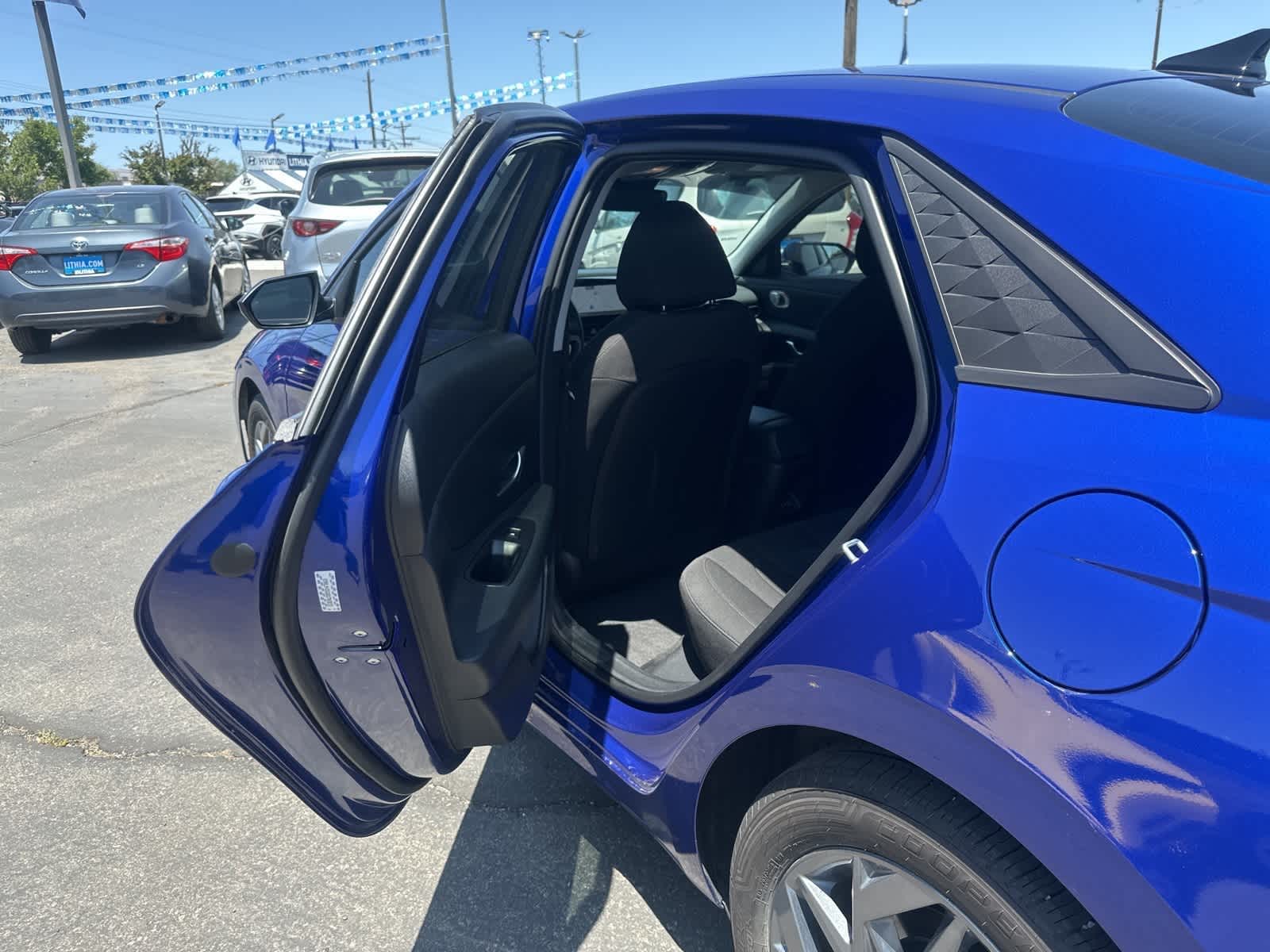 2024 Hyundai Elantra SEL 17