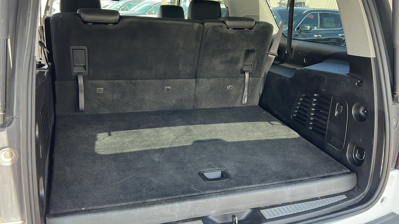 Thumbnail: 2019 Chevrolet Suburban - 27