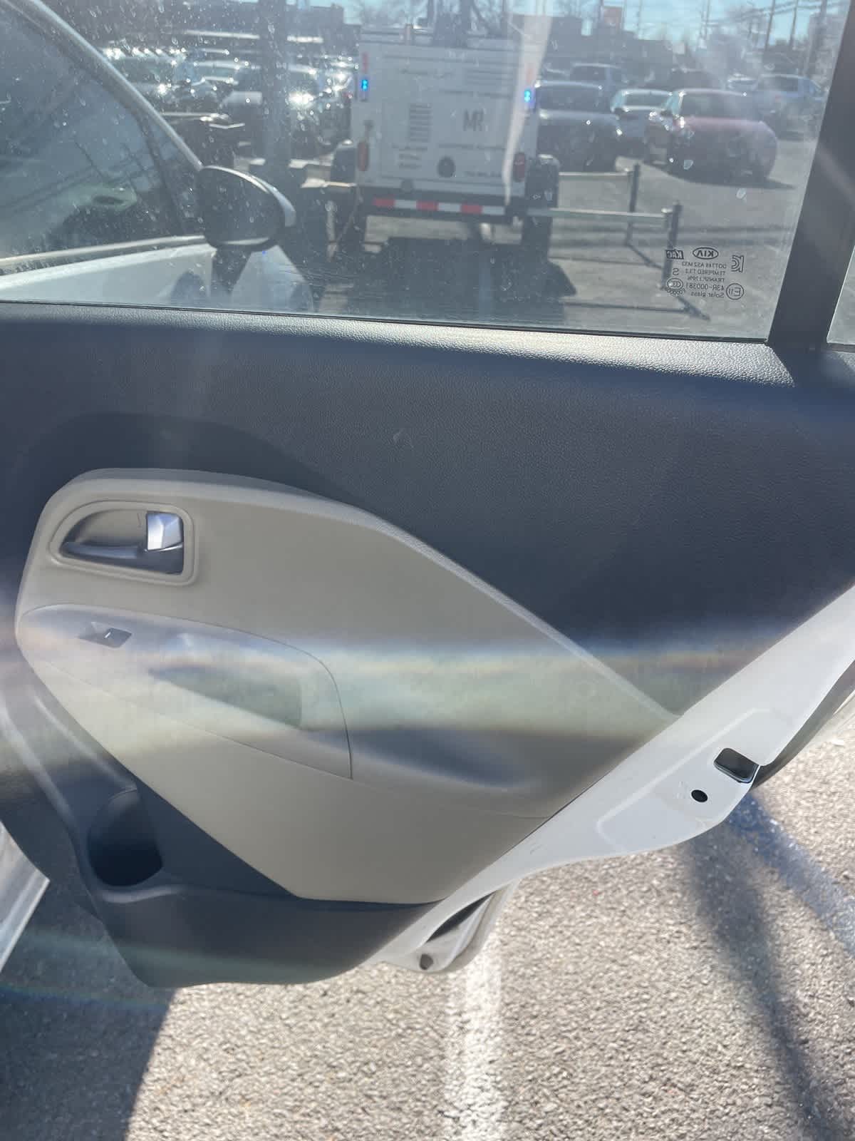 Thumbnail: 2016 Kia Rio - 15