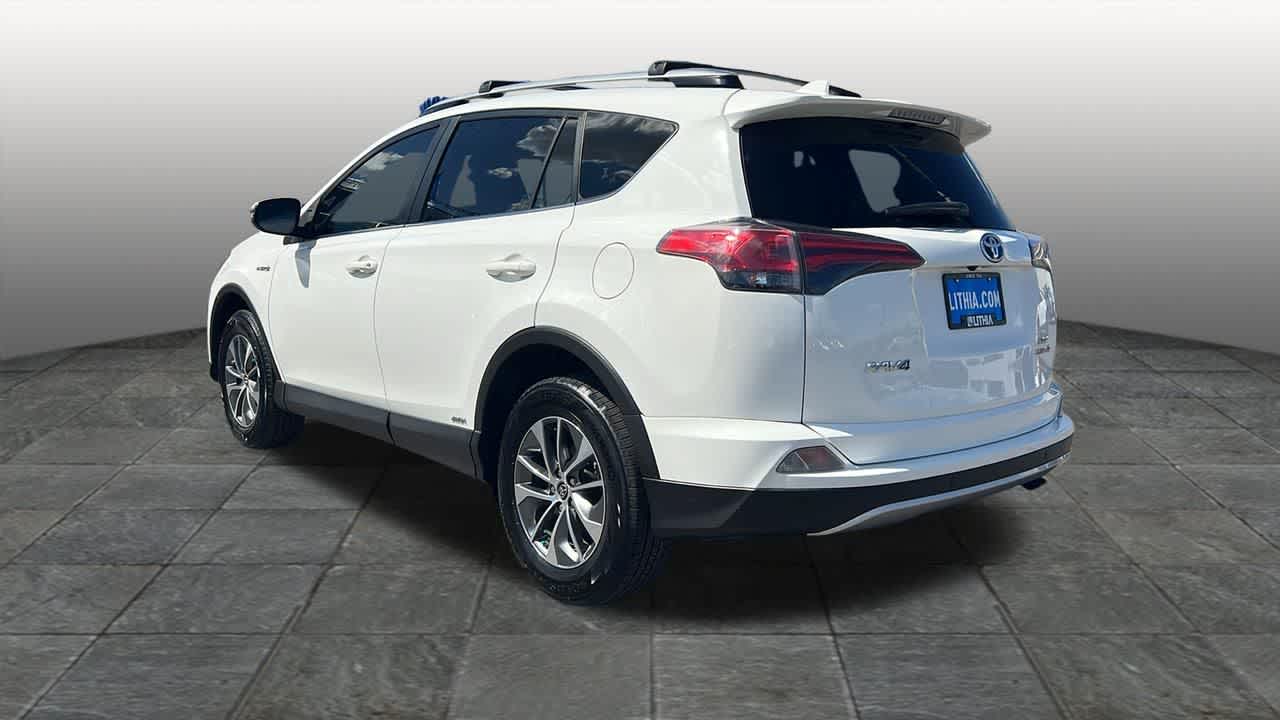 Thumbnail: 2018 Toyota RAV4 - 7