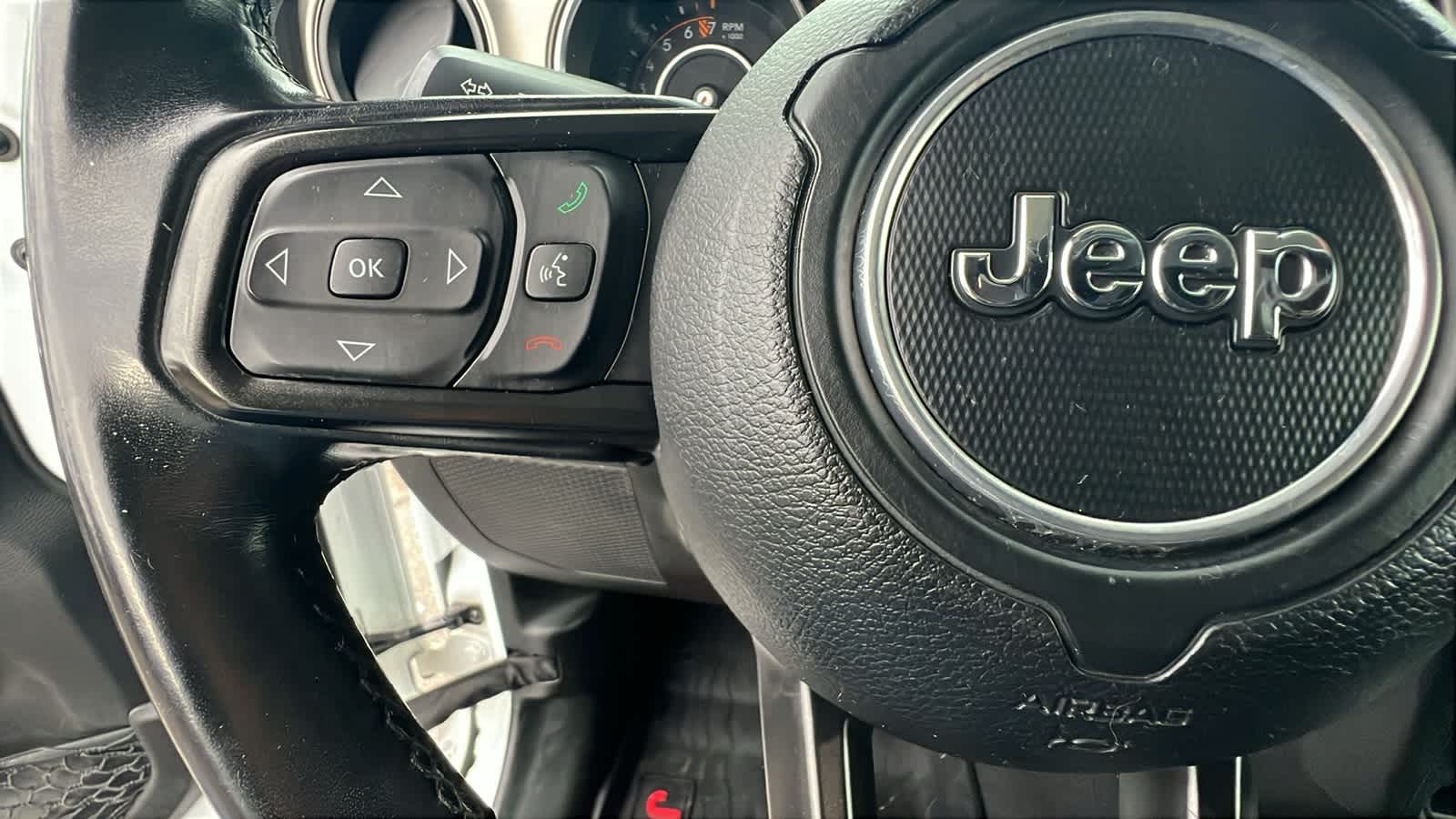 Thumbnail: 2019 Jeep Wrangler - 19