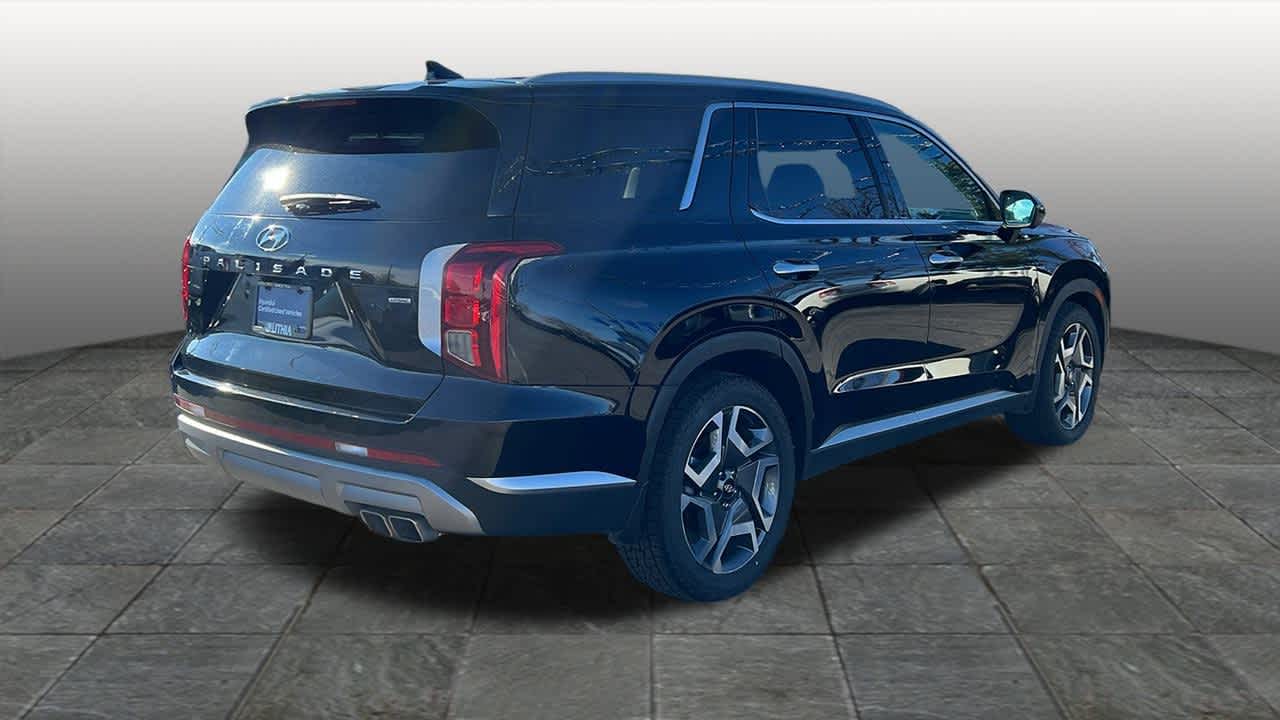Thumbnail: 2023 Hyundai Palisade - 4