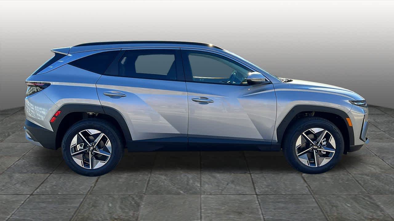 Thumbnail: 2025 Hyundai Tucson - 4