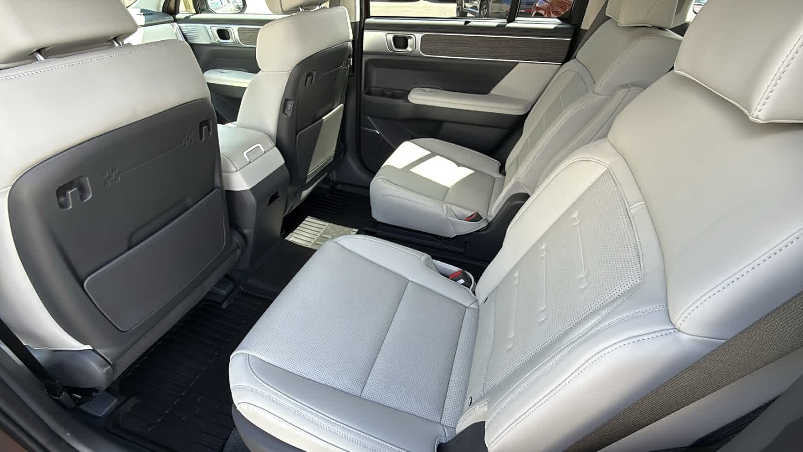 Thumbnail: 2025 Hyundai Santa Fe - 24