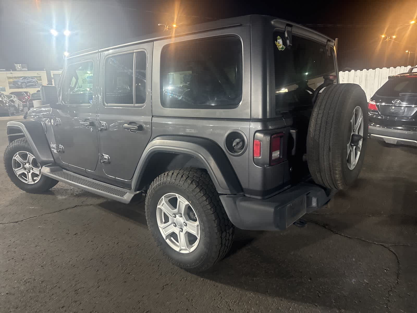 Thumbnail: 2019 Jeep Wrangler - 3
