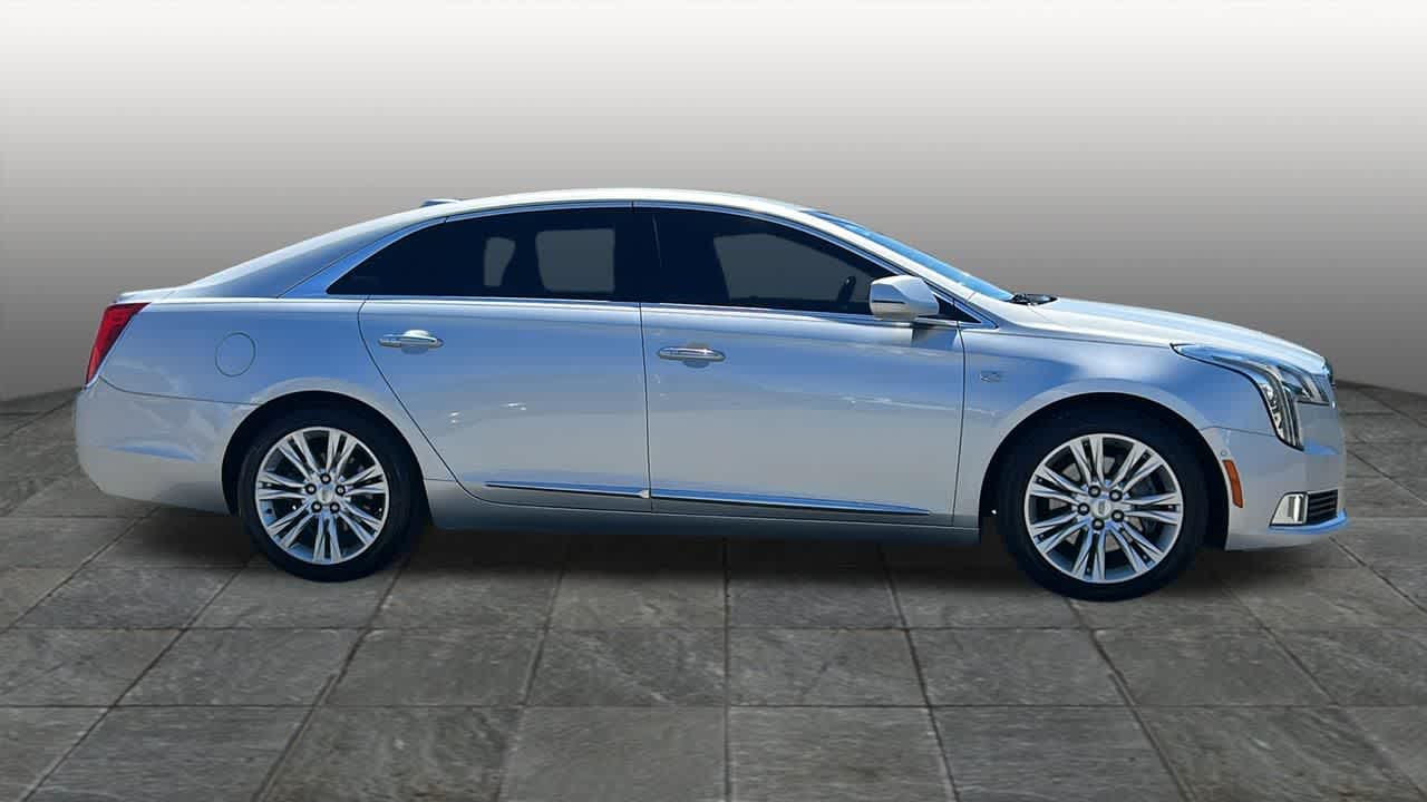 Thumbnail: 2018 Cadillac XTS - 3