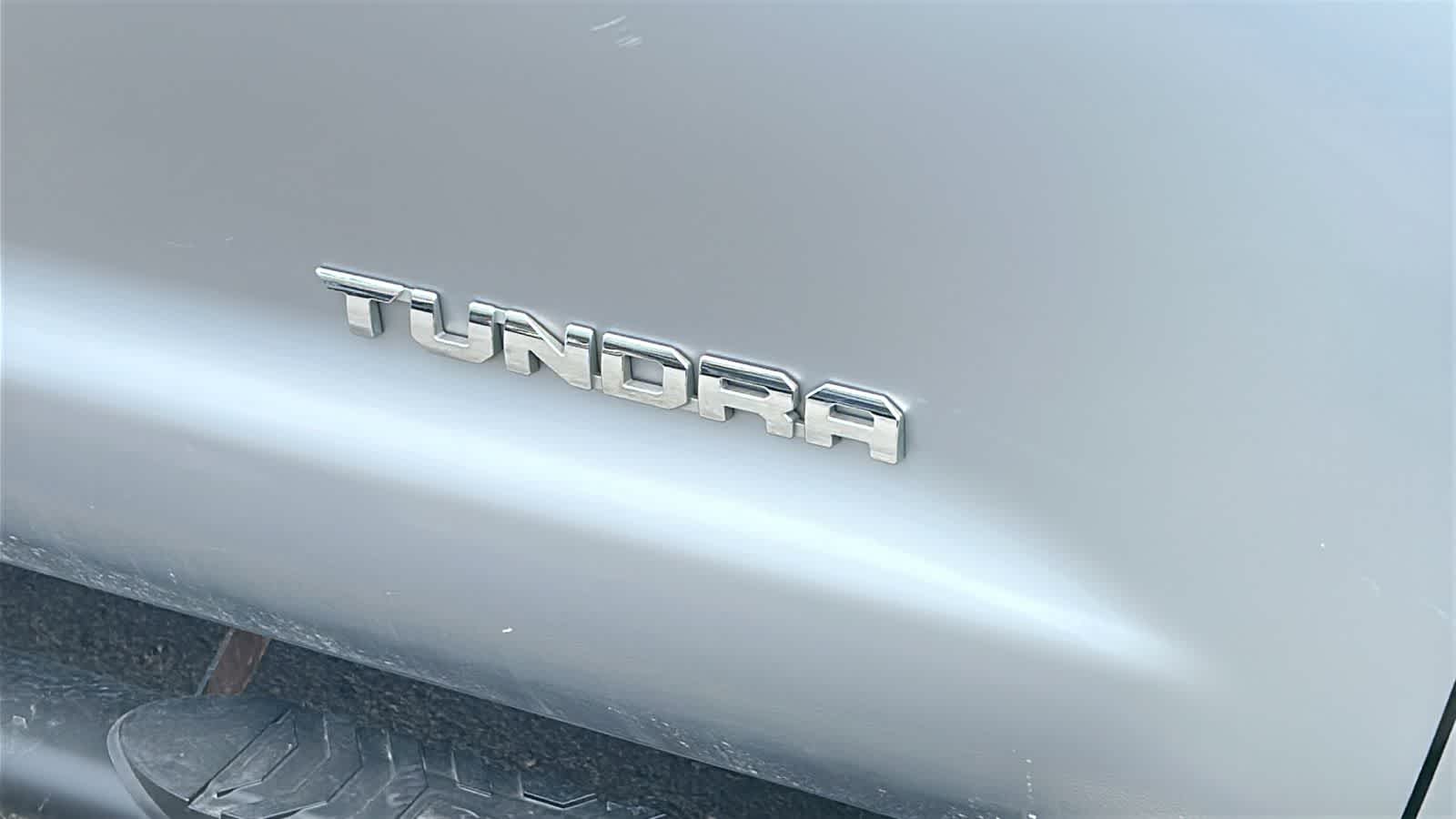 Thumbnail: 2018 Toyota Tundra - 18