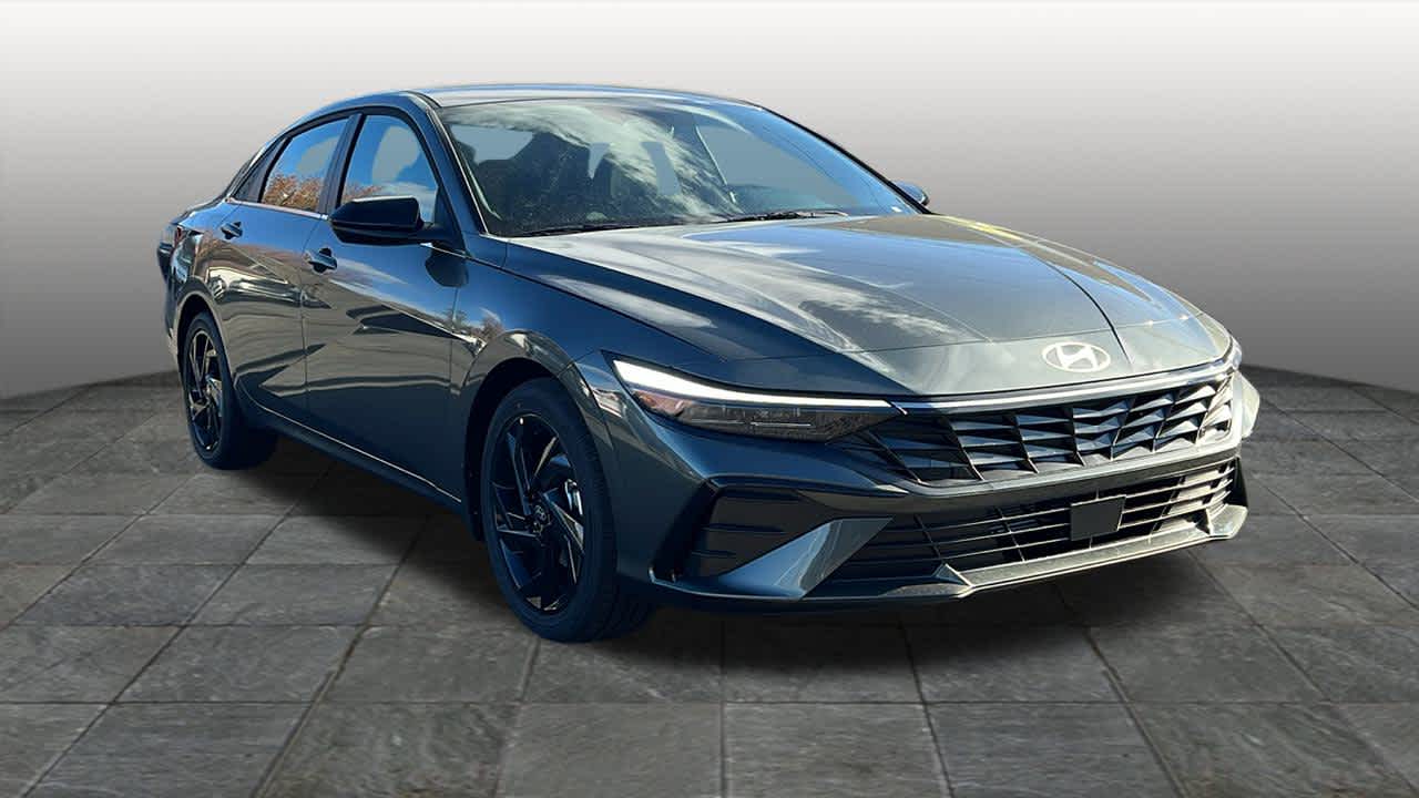 Thumbnail: 2026 Hyundai Elantra - 3