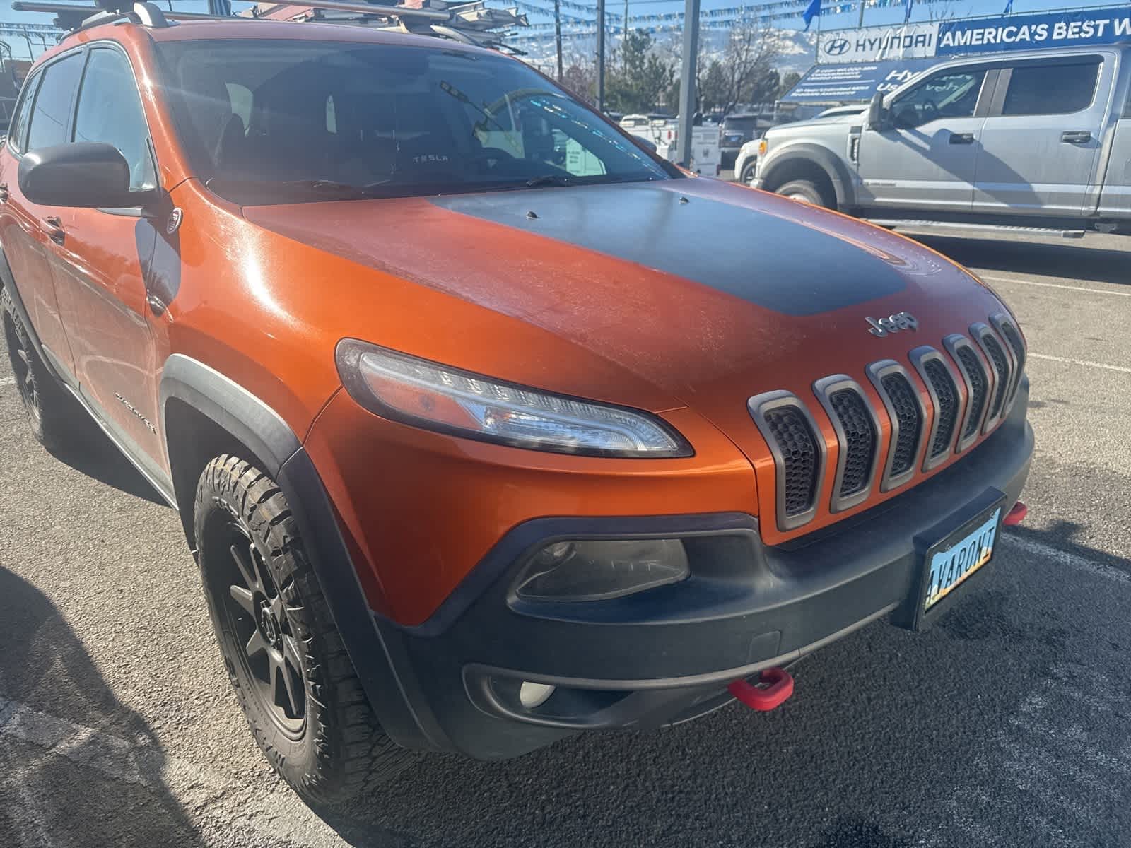 Thumbnail: 2016 Jeep Cherokee - 8