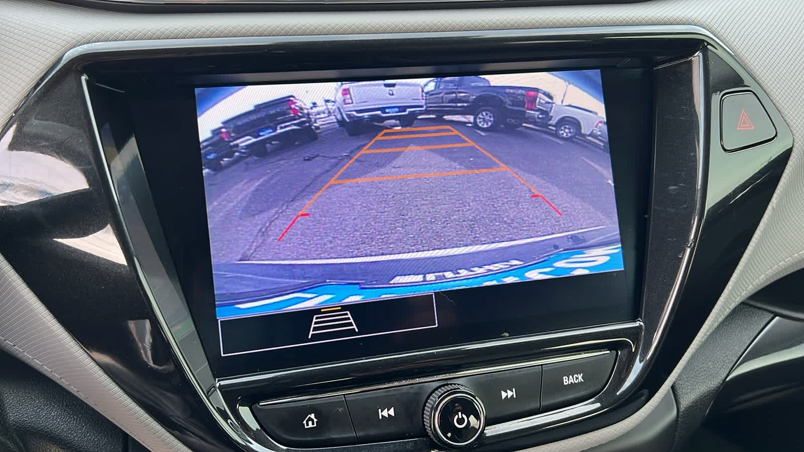 Thumbnail: 2021 Chevrolet TrailBlazer - 16