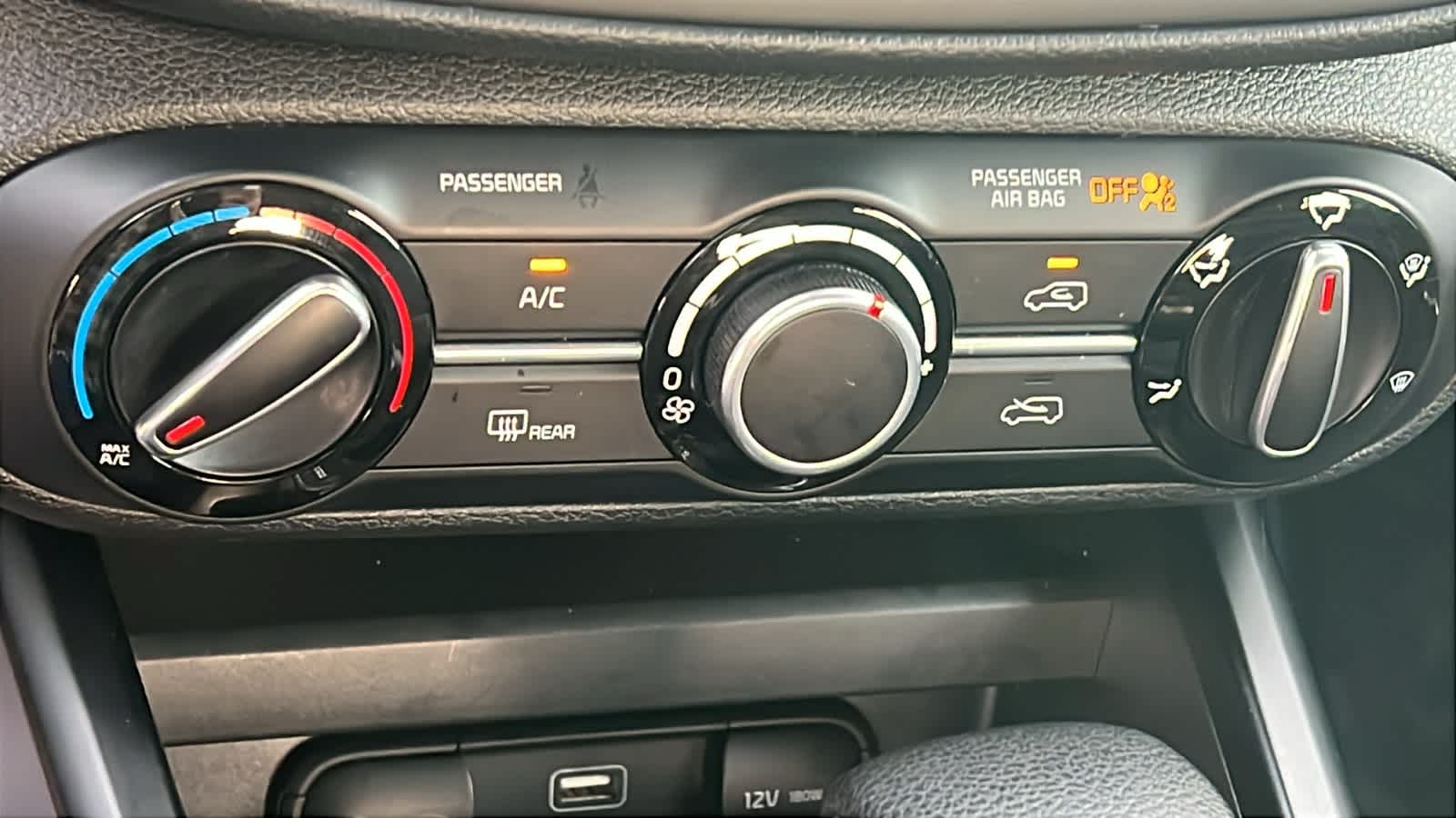 Thumbnail: 2023 Kia Soul - 14