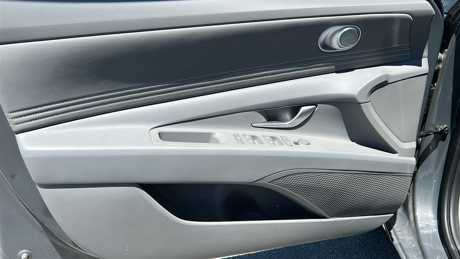 Thumbnail: 2026 Hyundai Elantra - 23