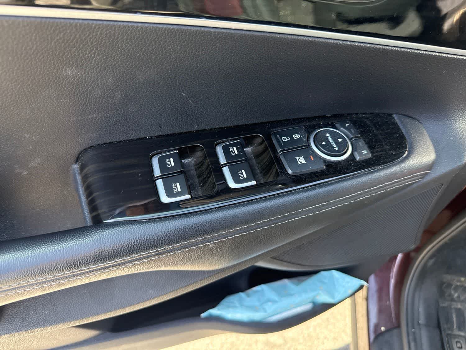 Thumbnail: 2020 Kia Sorento - 10