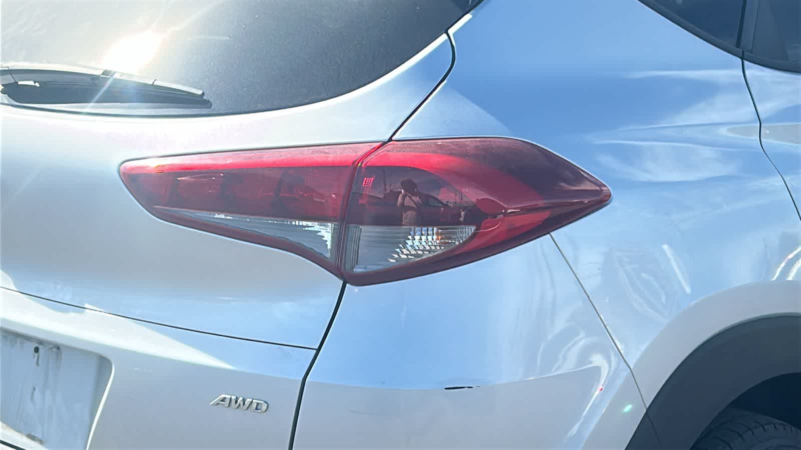 Thumbnail: 2017 Hyundai Tucson - 14