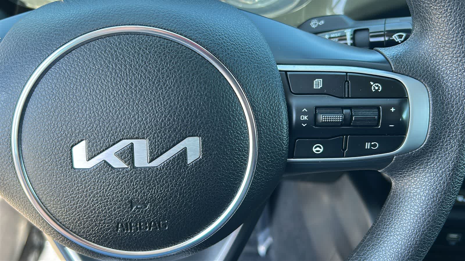 Thumbnail: 2023 Kia K5 - 20