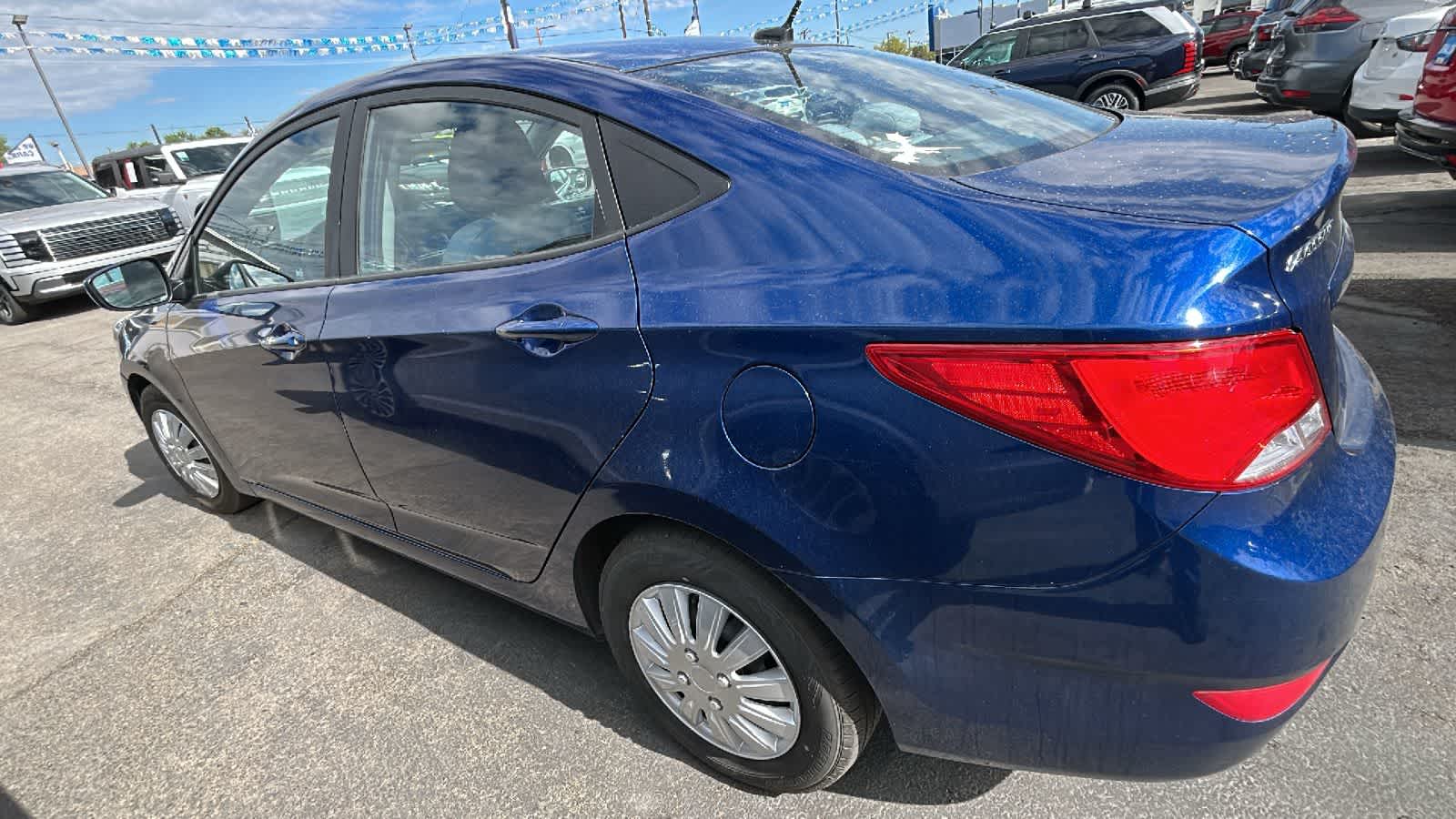 Thumbnail: 2017 Hyundai Accent - 11