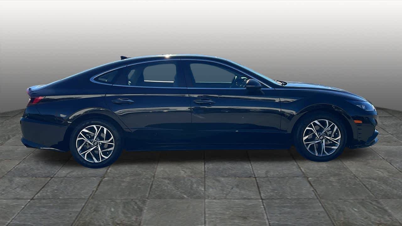 Thumbnail: 2021 Hyundai Sonata - 4