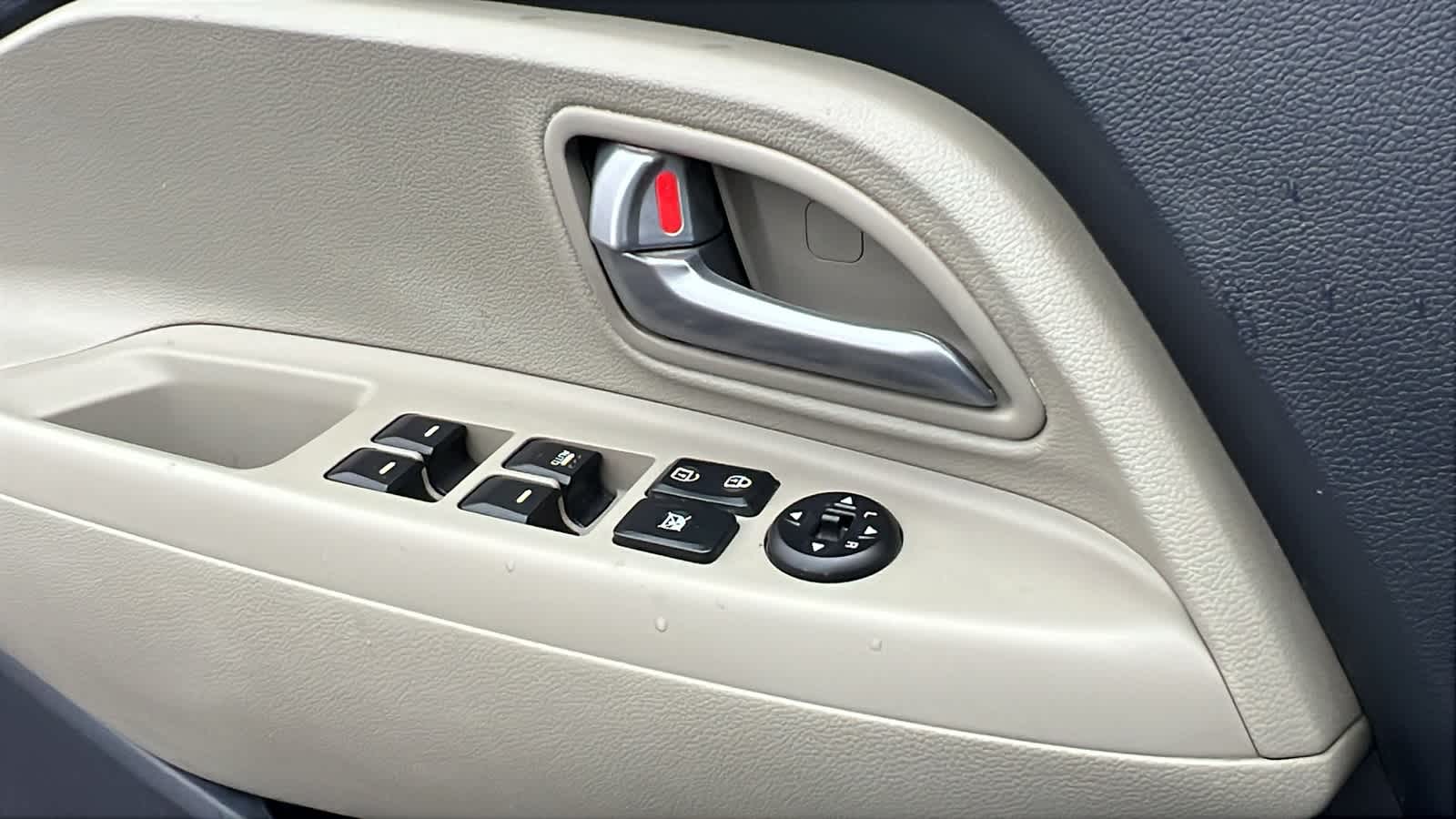 Thumbnail: 2016 Kia Rio - 22