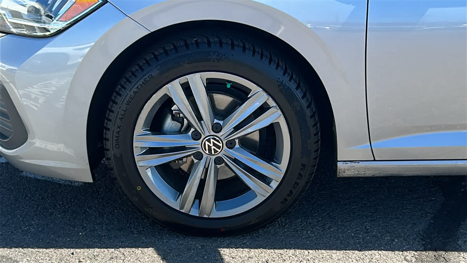 Thumbnail: 2024 Volkswagen Jetta - 9