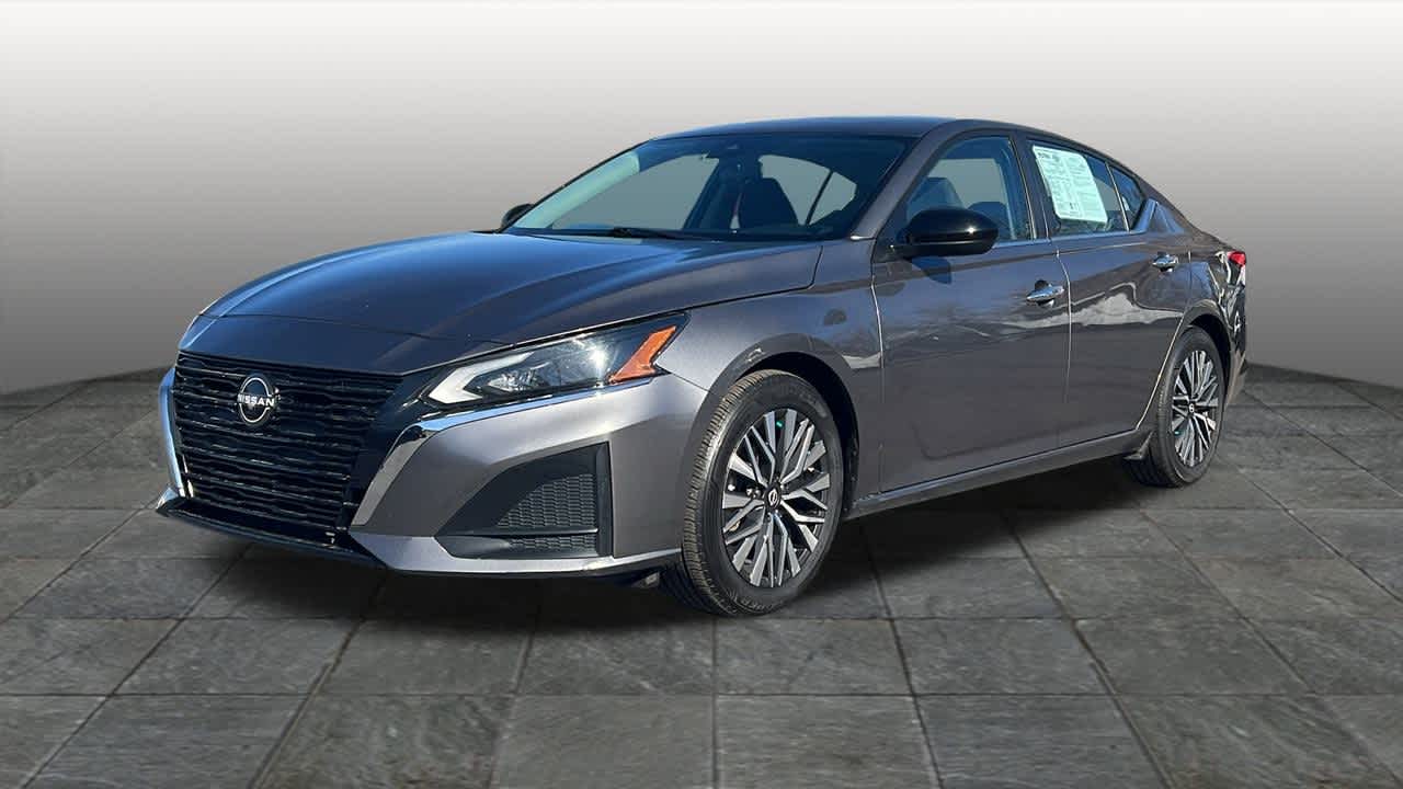 Thumbnail: 2024 Nissan Altima - 1