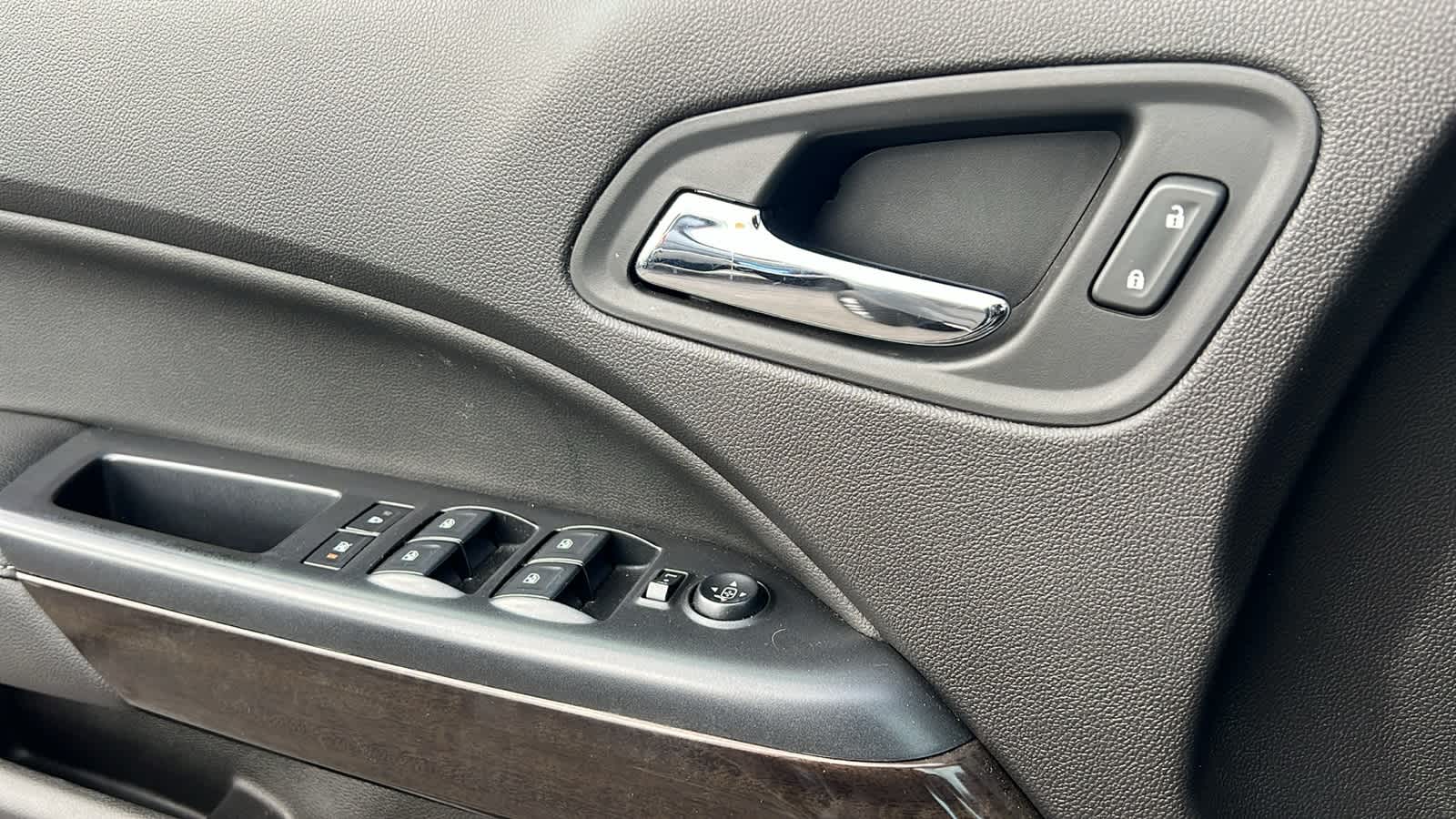 Thumbnail: 2018 GMC Canyon - 22