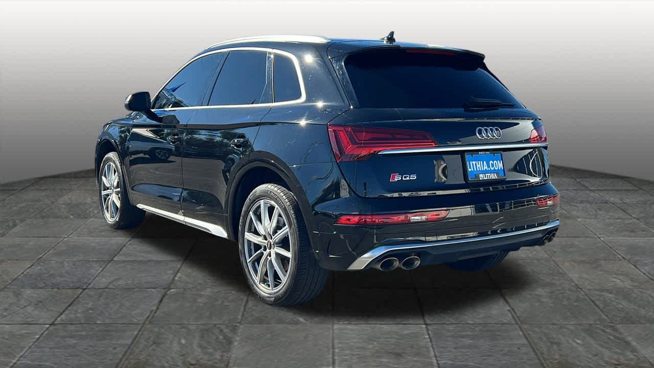 Thumbnail: 2022 Audi SQ5 - 7