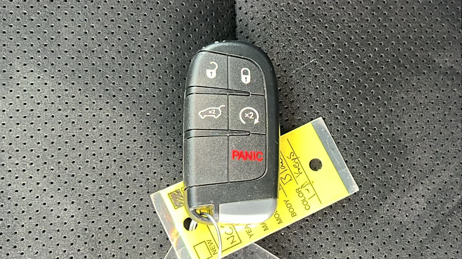 Thumbnail: 2022 Dodge Durango - 29