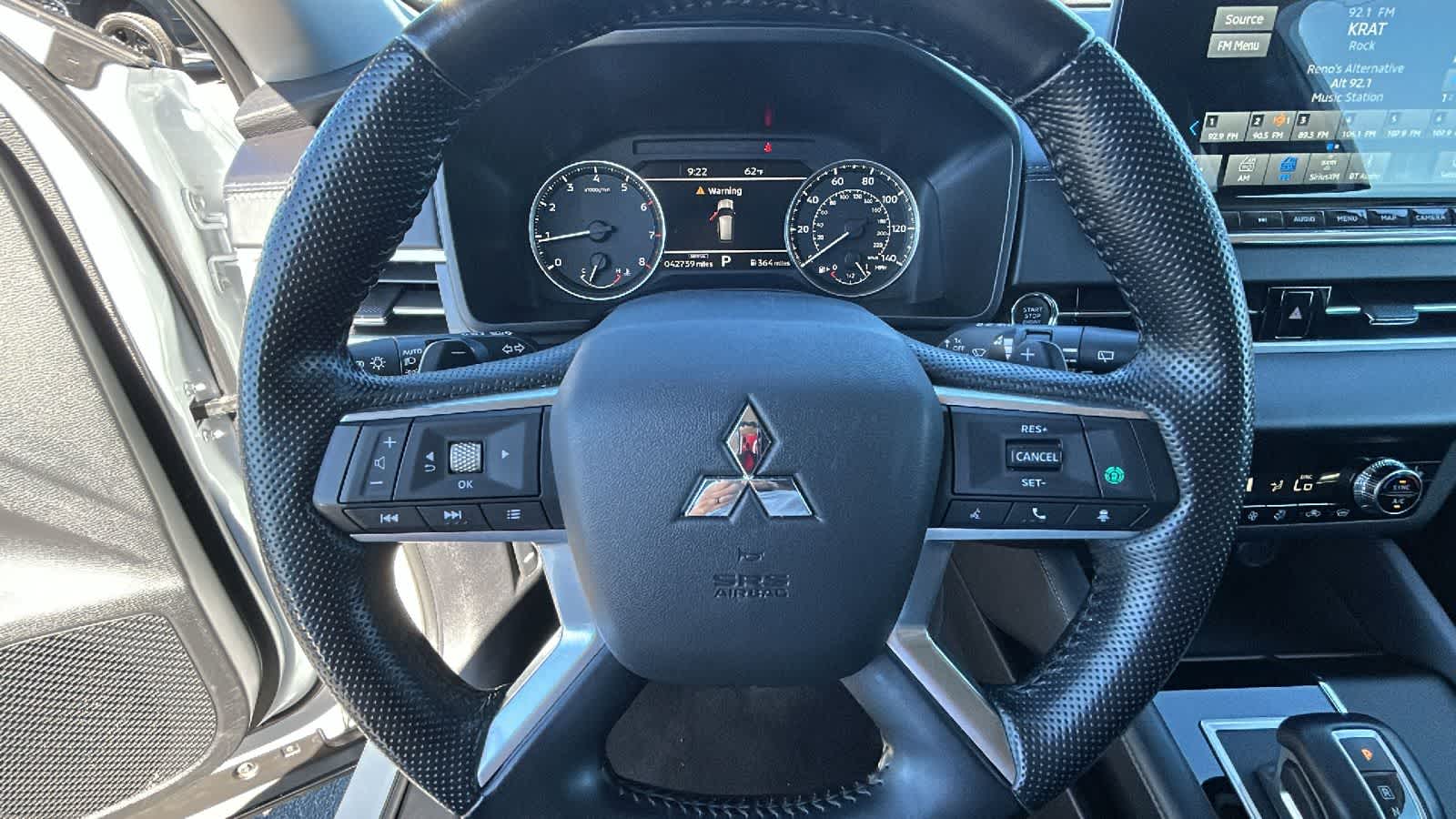 Thumbnail: 2024 Mitsubishi Outlander - 17