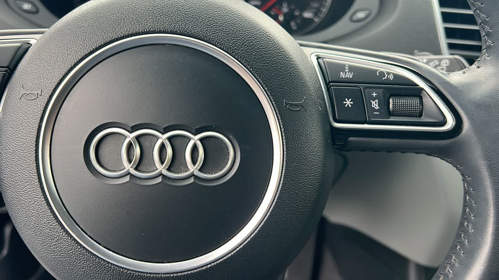 Thumbnail: 2018 Audi Q3 - 18