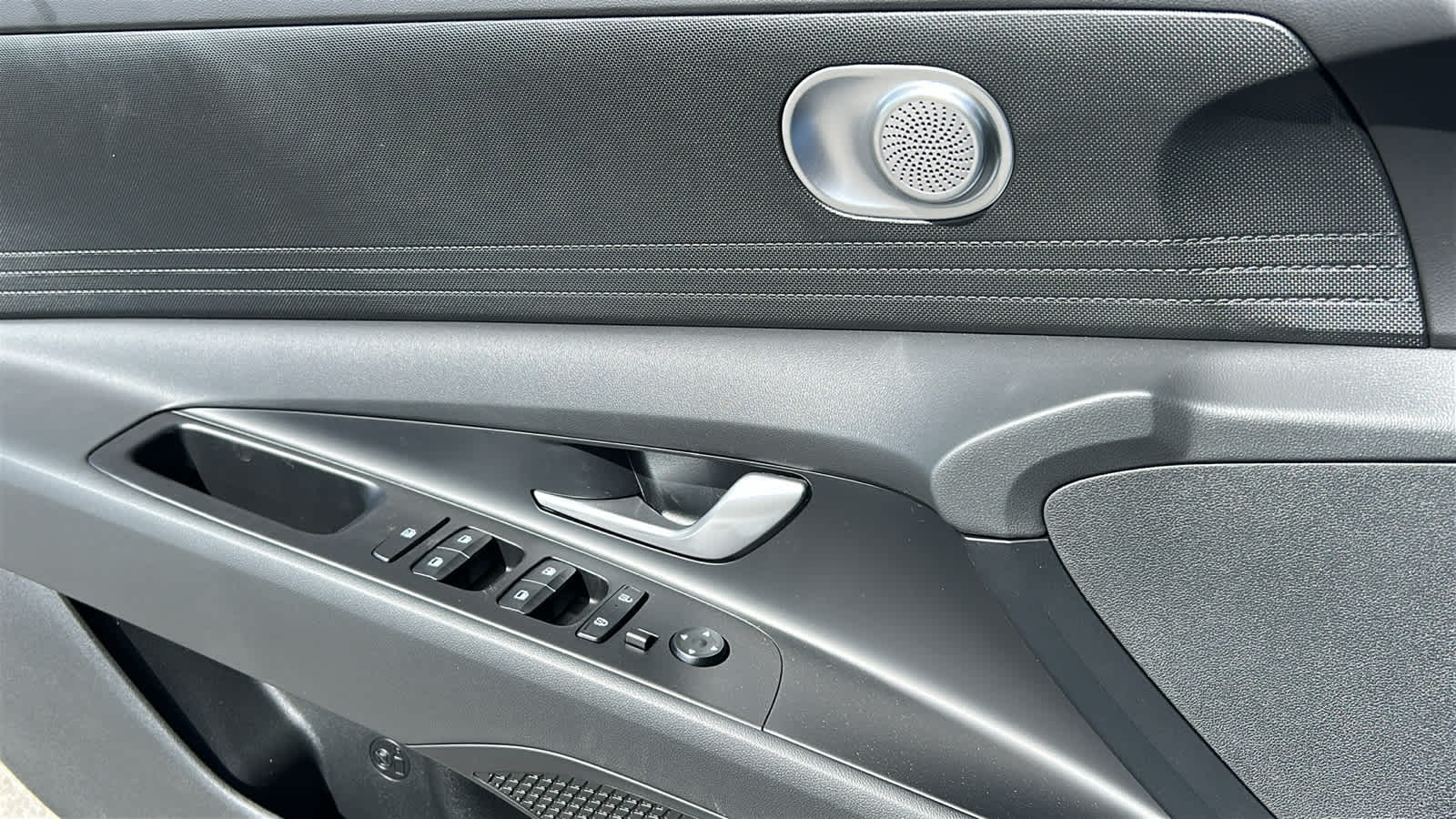 Thumbnail: 2026 Hyundai Elantra - 22