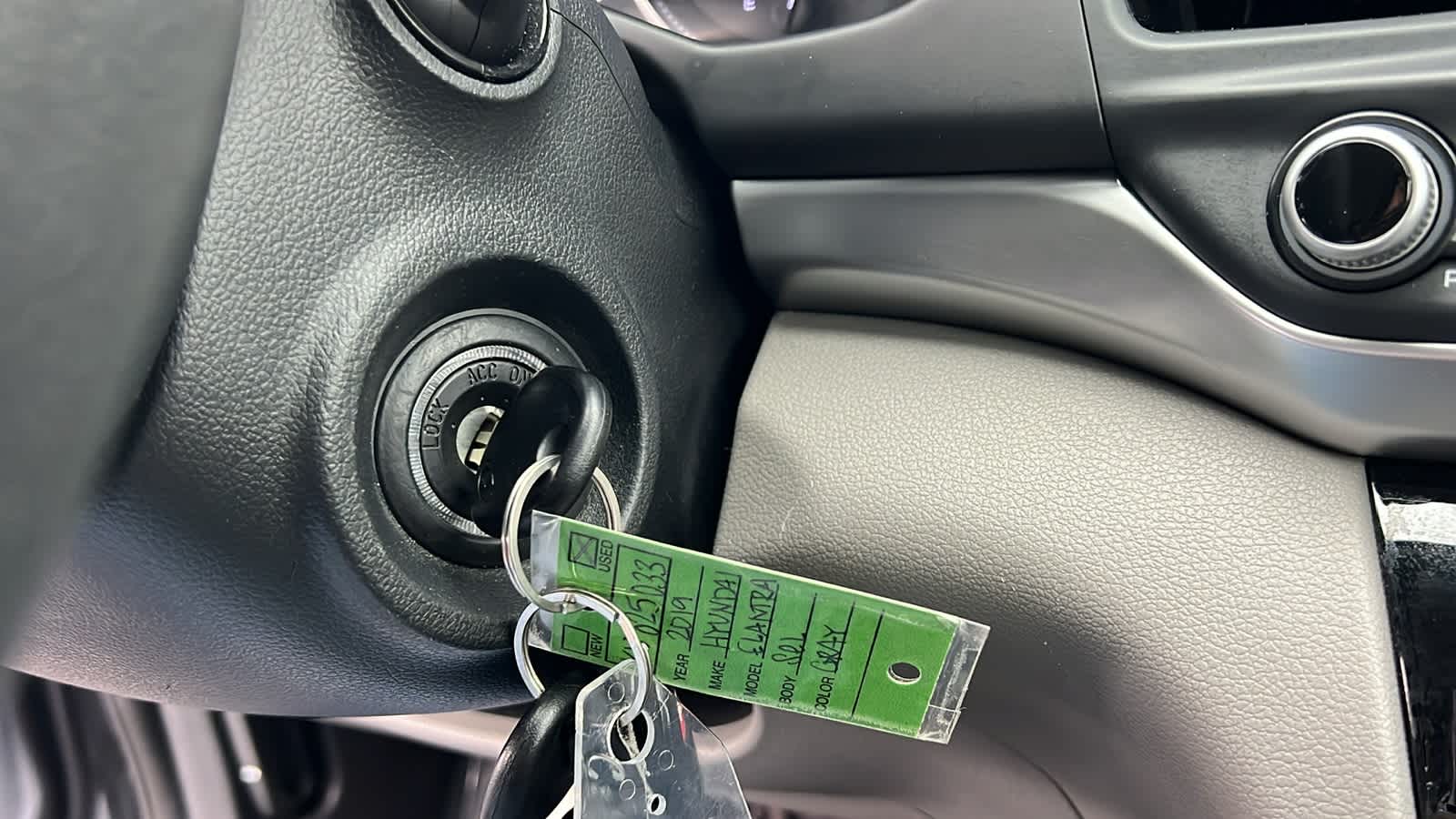 Thumbnail: 2019 Hyundai Elantra - 17