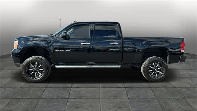 2011 GMC Sierra 2500 Denali 3