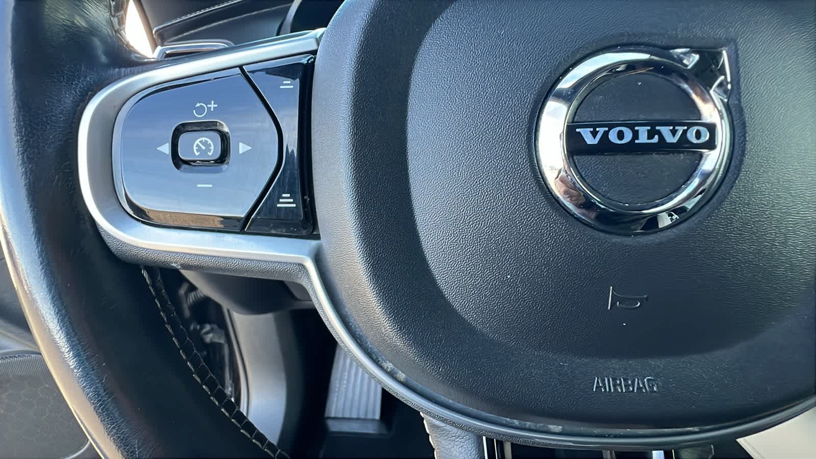 Thumbnail: 2020 Volvo XC90 - 19