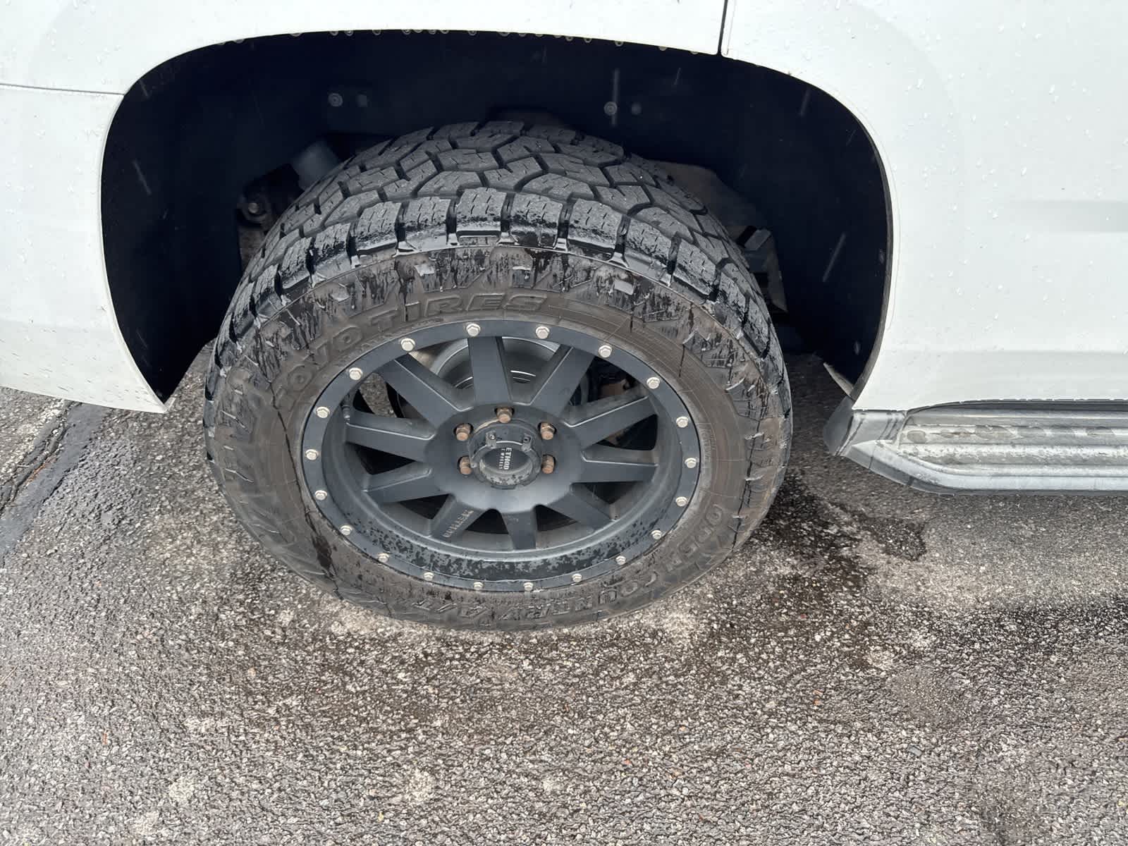 Thumbnail: 2017 Chevrolet Tahoe - 5