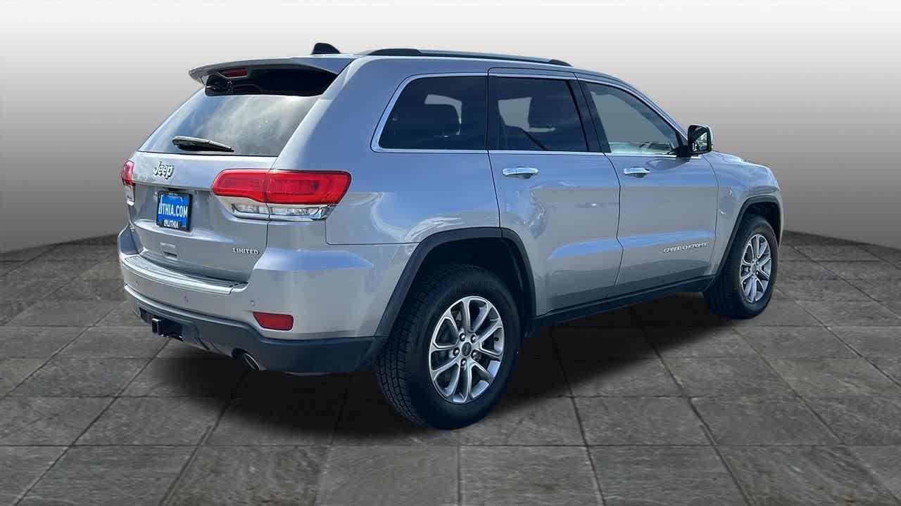 Thumbnail: 2015 Jeep Grand Cherokee - 4