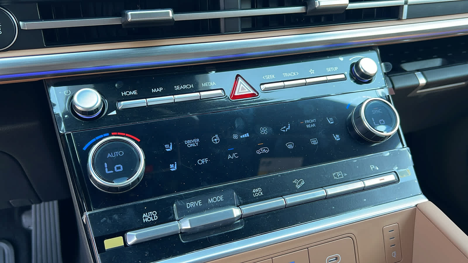 Thumbnail: 2026 Hyundai Santa Fe - 14