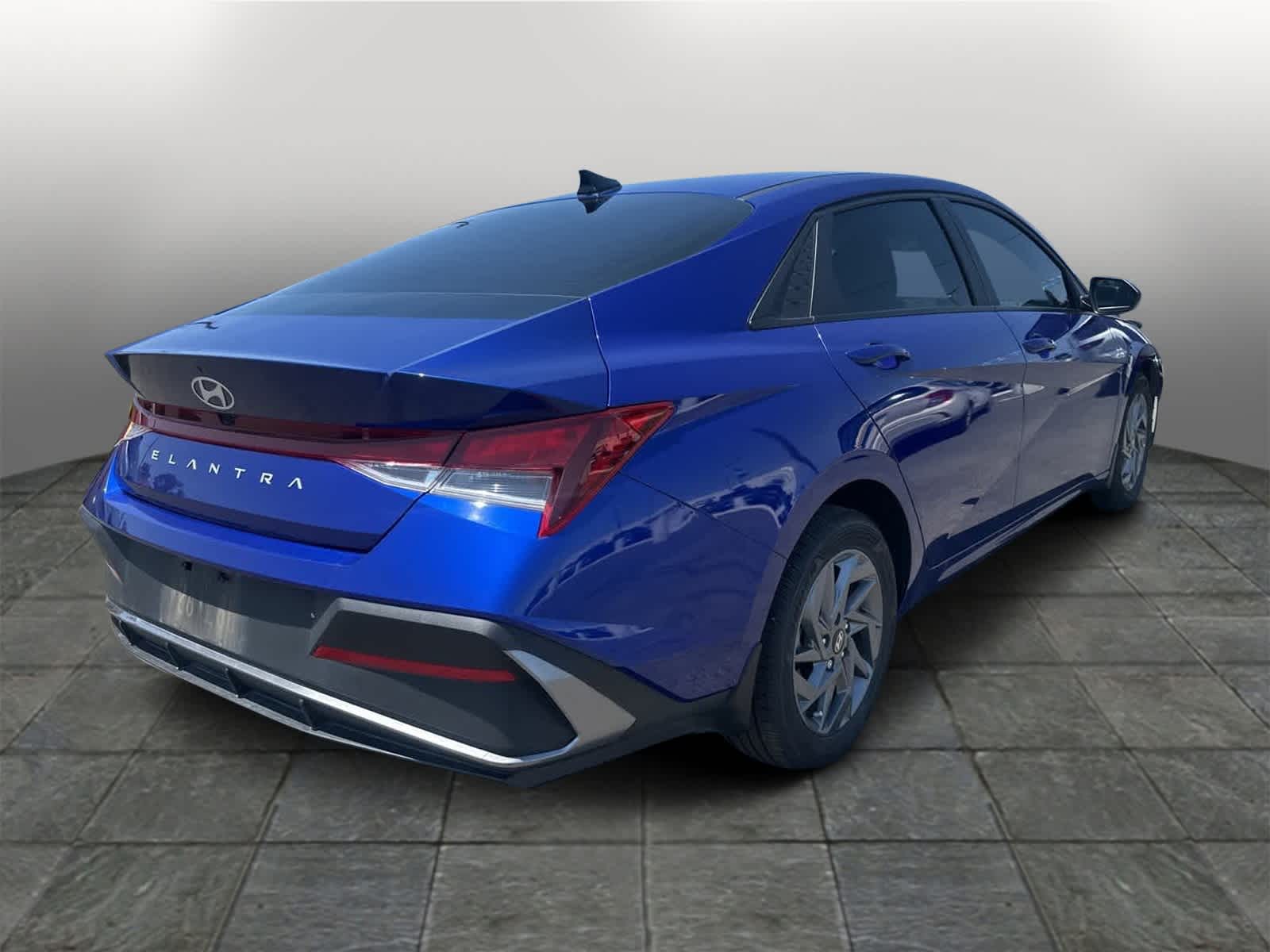 2024 Hyundai Elantra SEL 6