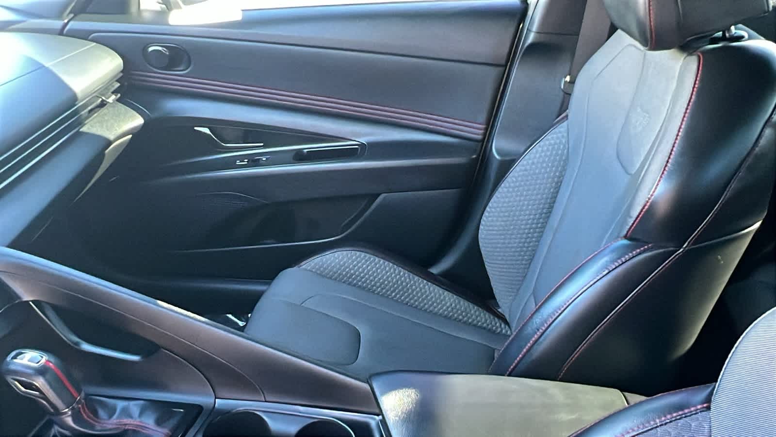 Thumbnail: 2023 Hyundai Elantra - 12