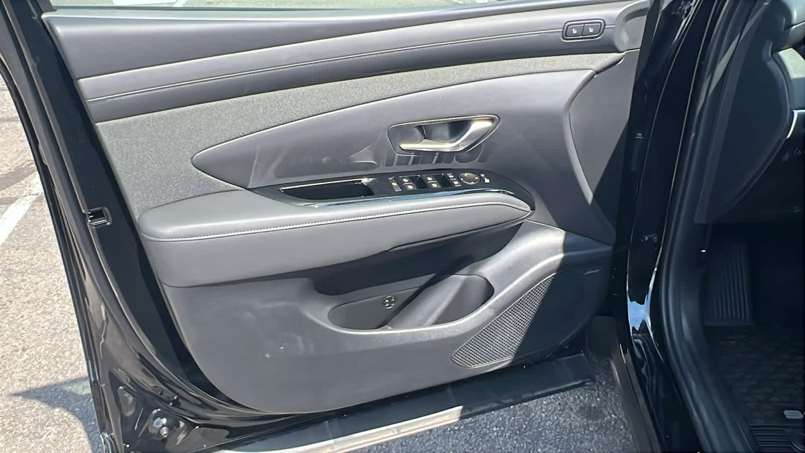 Thumbnail: 2025 Hyundai Santa Cruz - 23