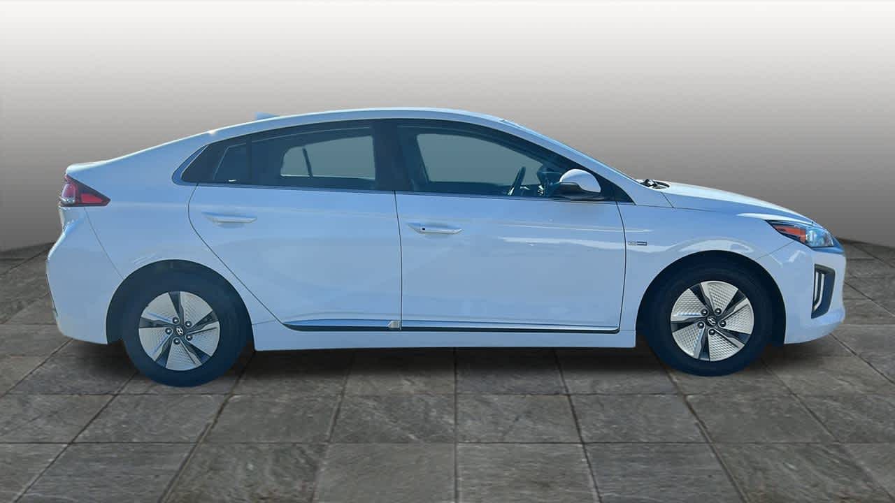 Thumbnail: 2020 Hyundai Ioniq - 4