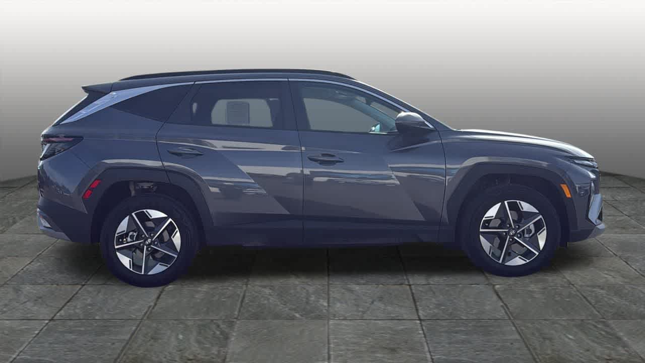 Thumbnail: 2025 Hyundai Tucson - 4