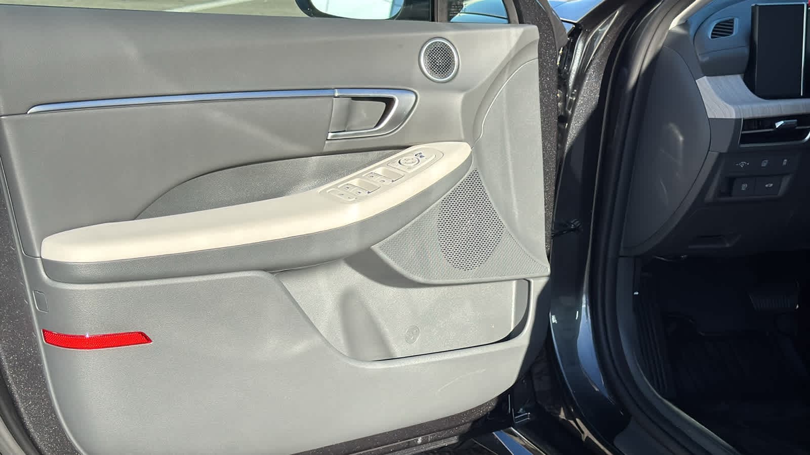 Thumbnail: 2026 Hyundai Sonata - 23