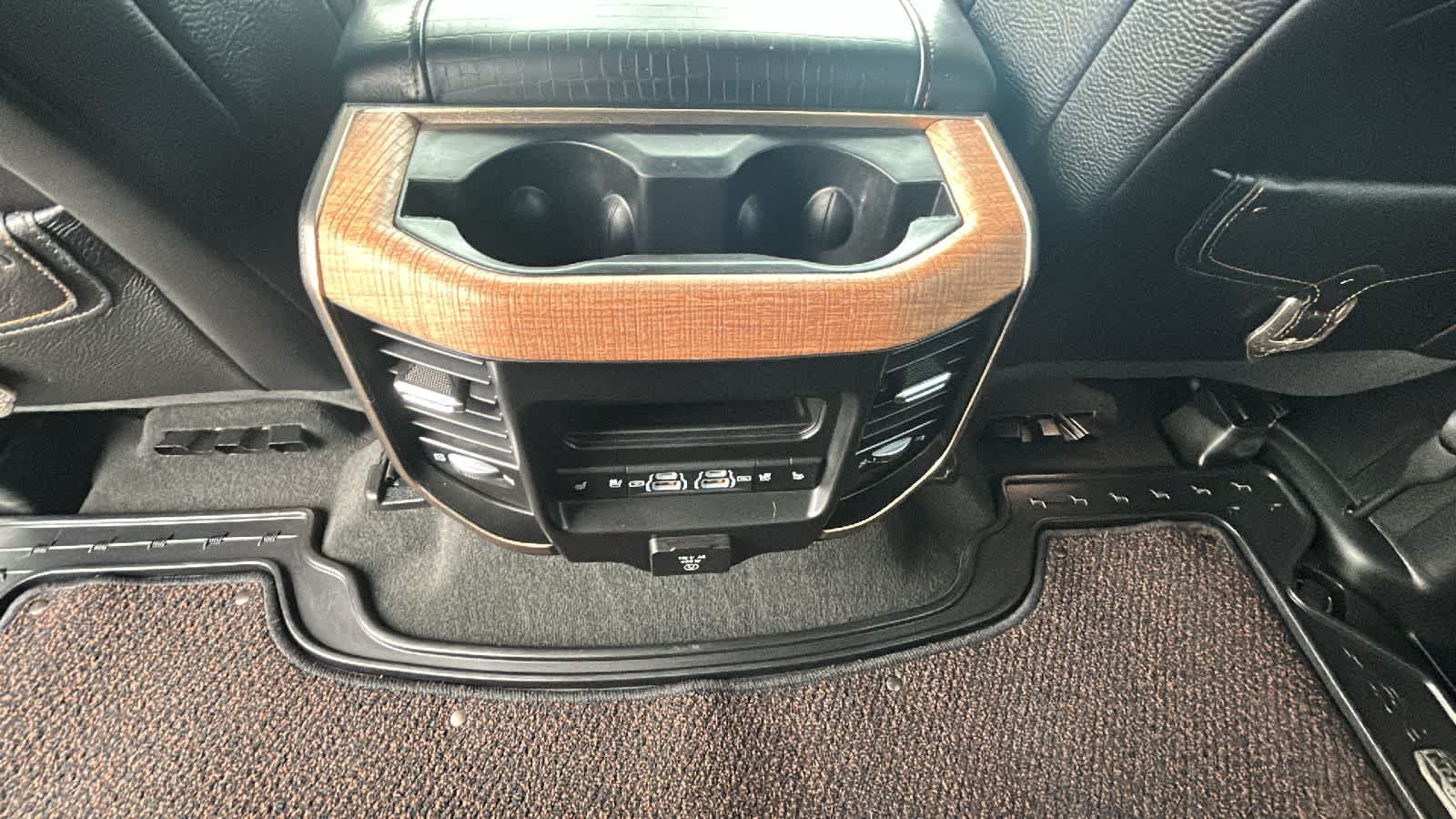 Thumbnail: 2021 RAM 1500 - 25