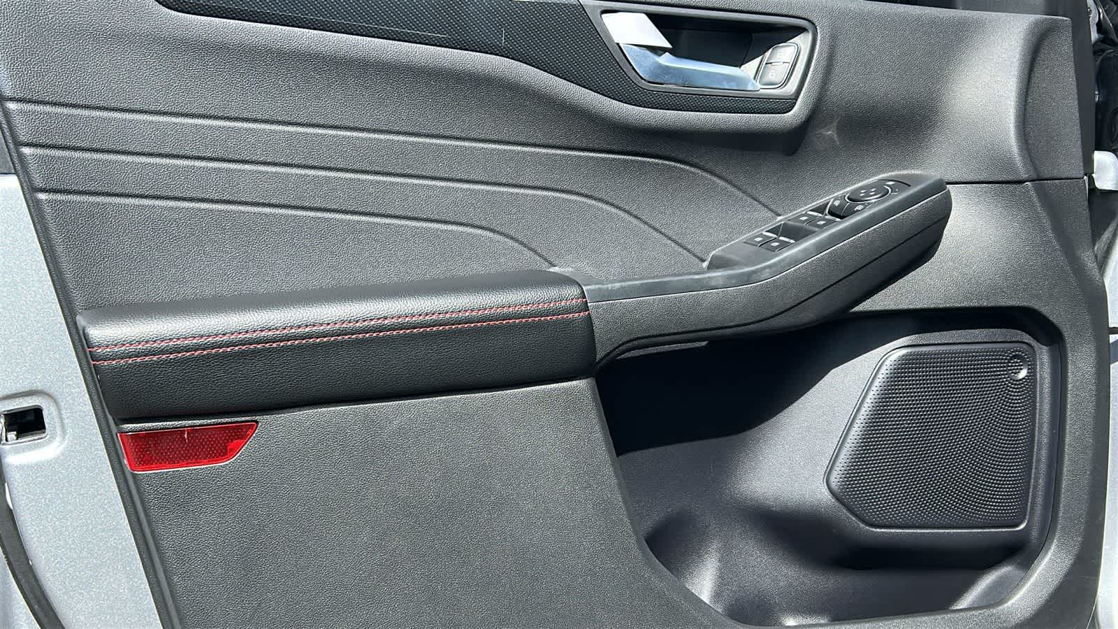 Thumbnail: 2024 Ford Escape - 23