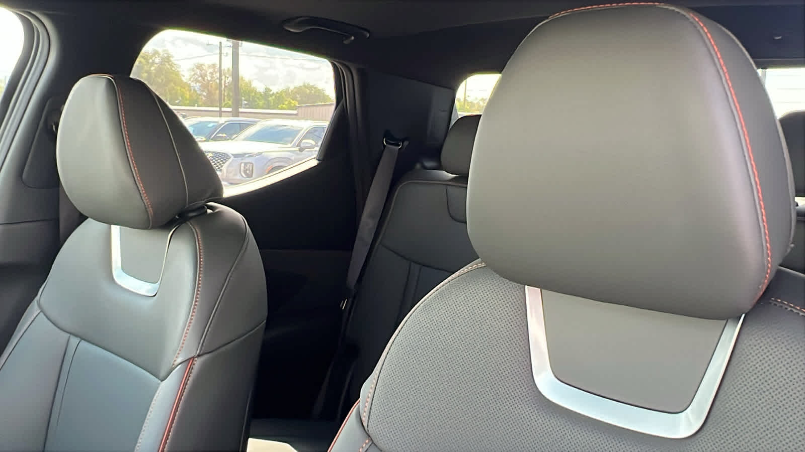 Thumbnail: 2025 Hyundai Santa Cruz - 11